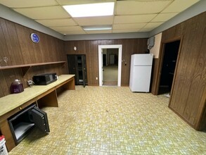 149 S 6th St, Seward, NE for lease Interior Photo- Image 2 of 4