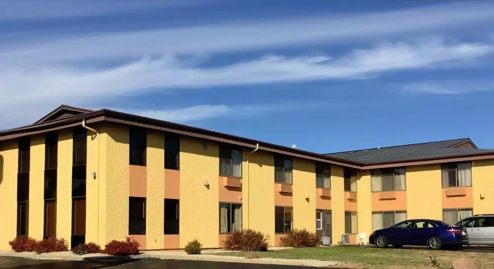 833 N Frontage Rd, Wisconsin Dells, WI for sale Building Photo- Image 1 of 16