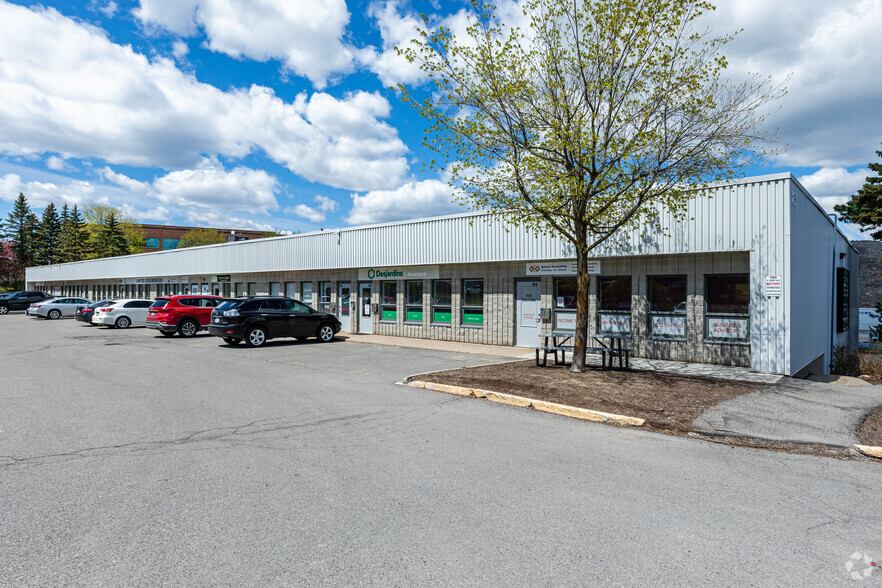 2285 St Laurent Blvd, Ottawa, ON for lease - Building Photo - Image 2 of 4