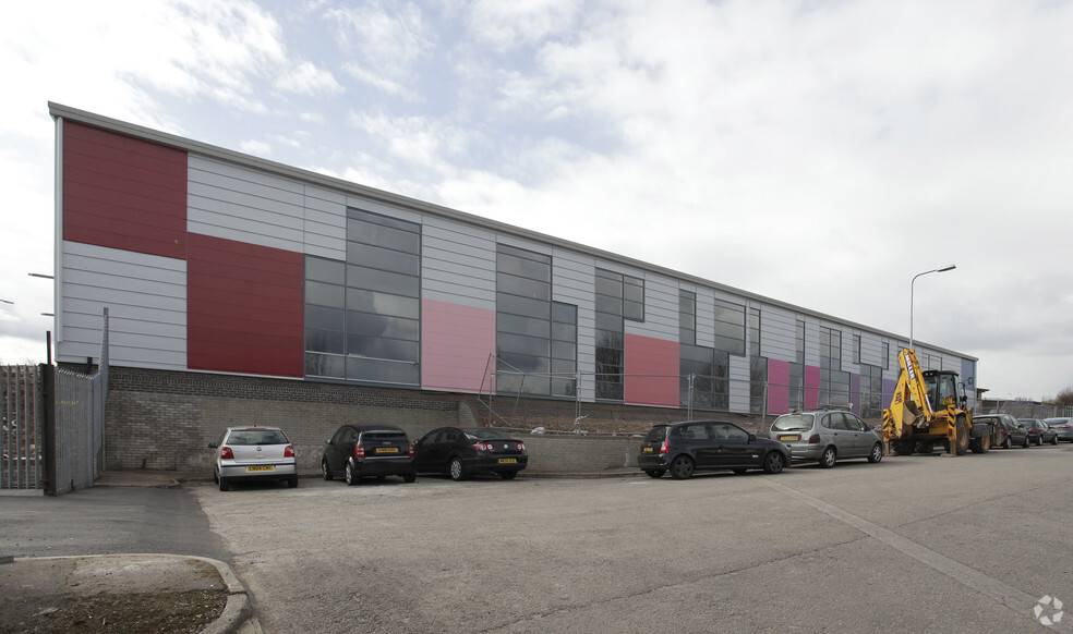 Caxton Pl, Cardiff for lease - Building Photo - Image 2 of 7