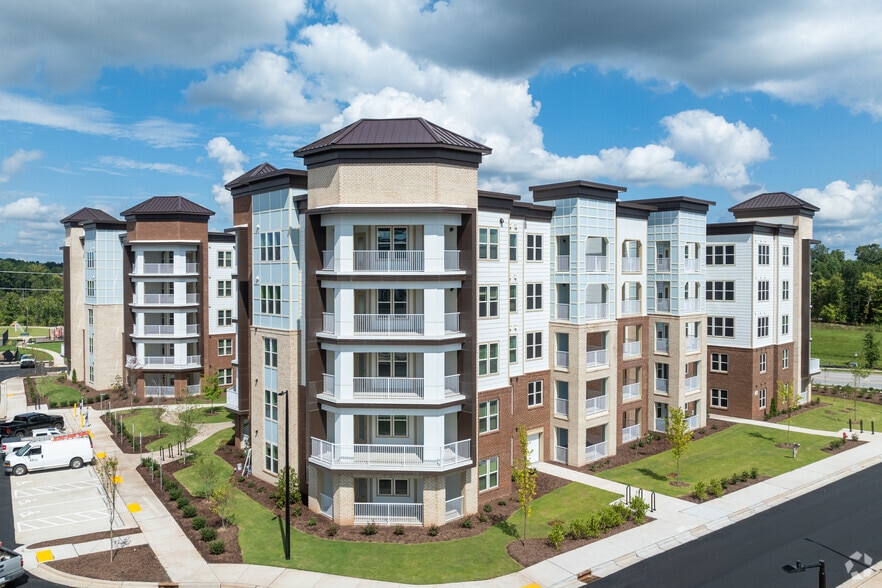 2015 Watchorn St, Durham, NC for sale - Primary Photo - Image 1 of 1