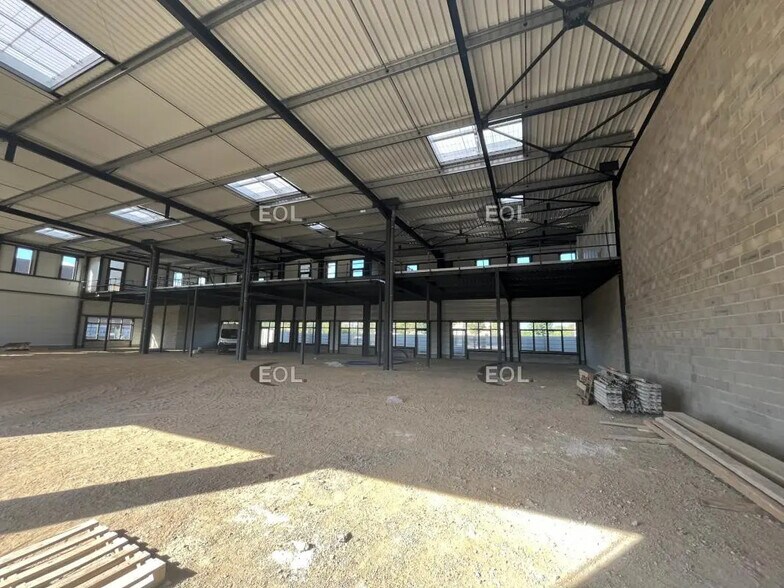 Flex in Buchelay for sale - Interior Photo - Image 3 of 3