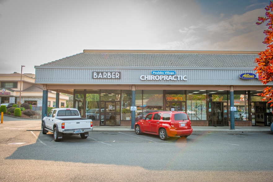 19475 7th Ave NE, Poulsbo, WA for lease - Building Photo - Image 2 of 35