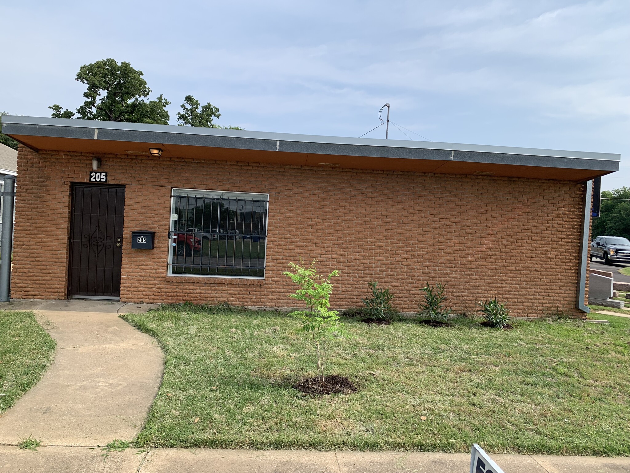 205 W Gandy St, Denison, TX for sale Building Photo- Image 1 of 1