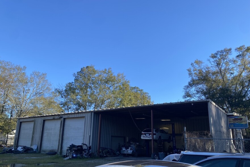 105 S Columbia St, Picayune, MS for sale - Building Photo - Image 2 of 15