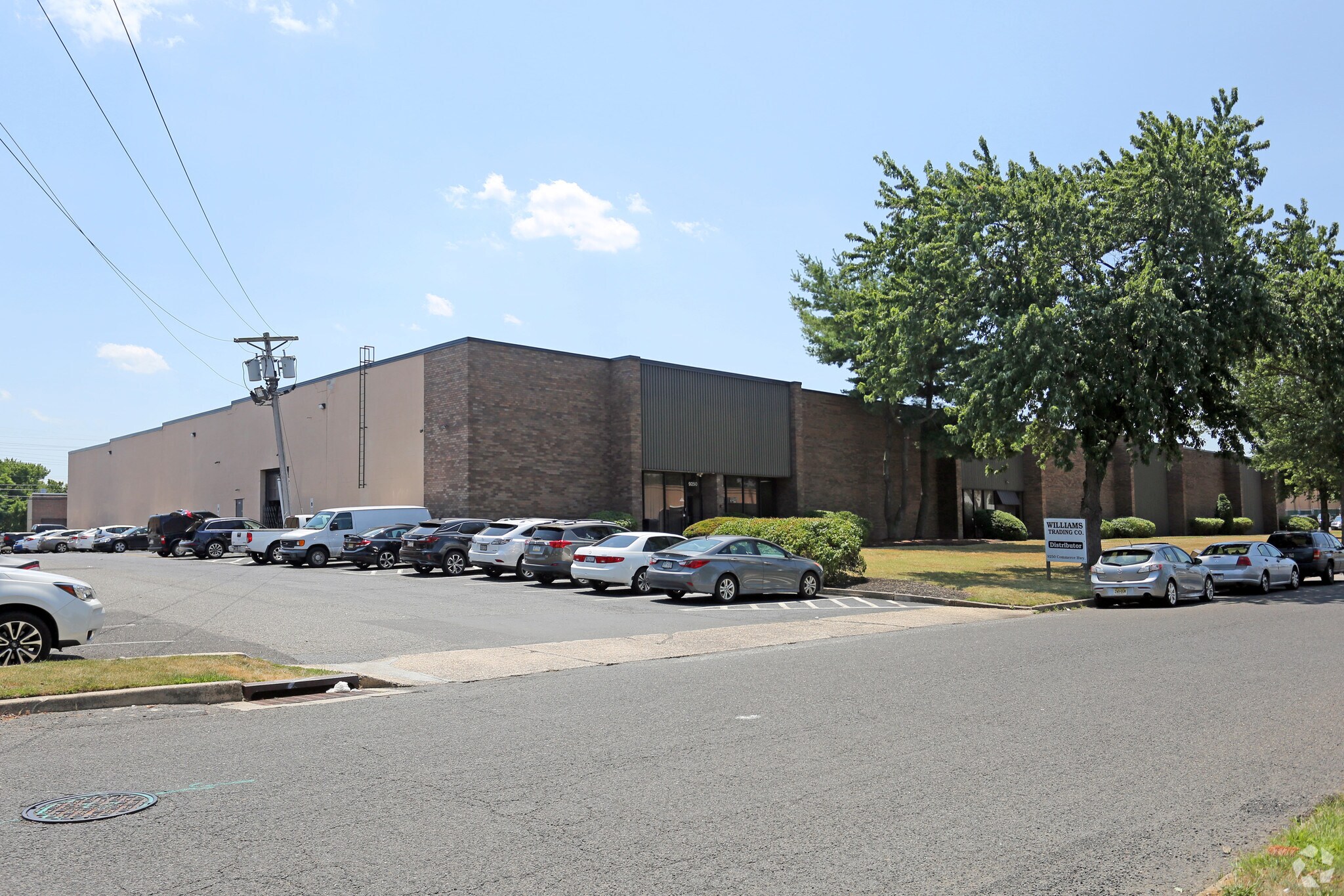 9250 Commerce Hwy, Pennsauken, NJ for lease Primary Photo- Image 1 of 6