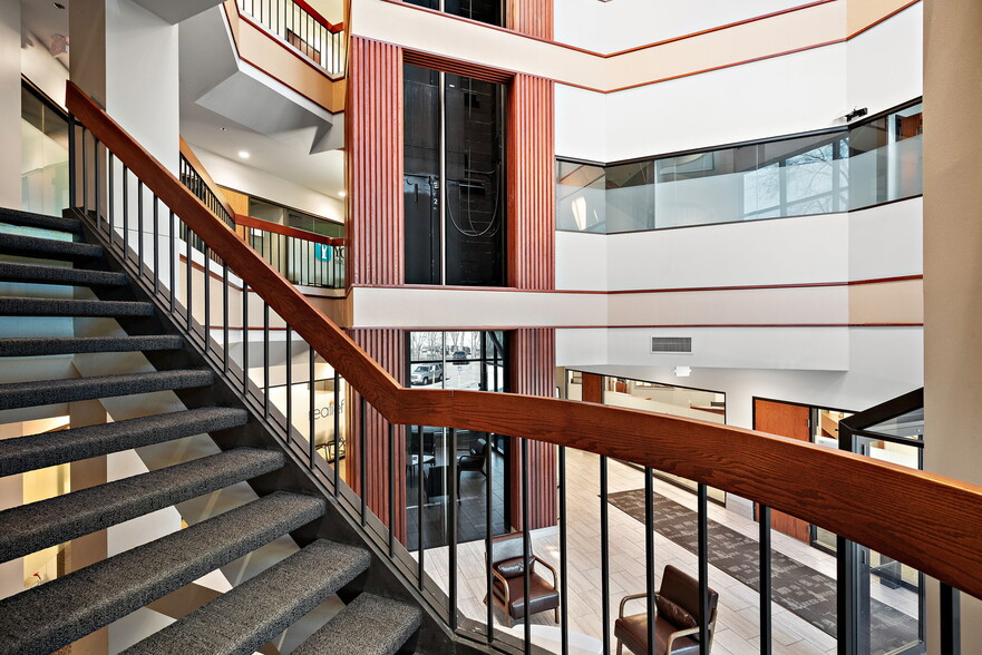 7100 Northland Cir N, Brooklyn Park, MN for lease - Building Photo - Image 3 of 23