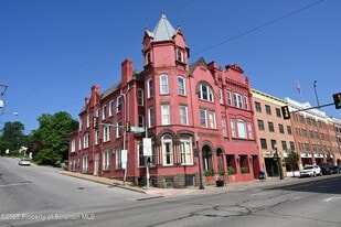 428 Main St, Towanda PA - Convenience Store