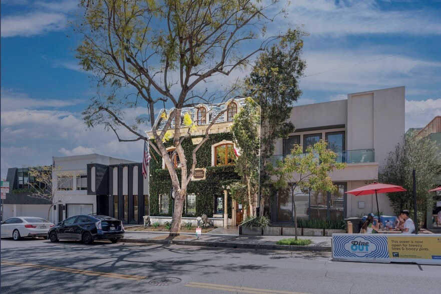 8752 Holloway Dr, West Hollywood, CA for lease - Building Photo - Image 2 of 30