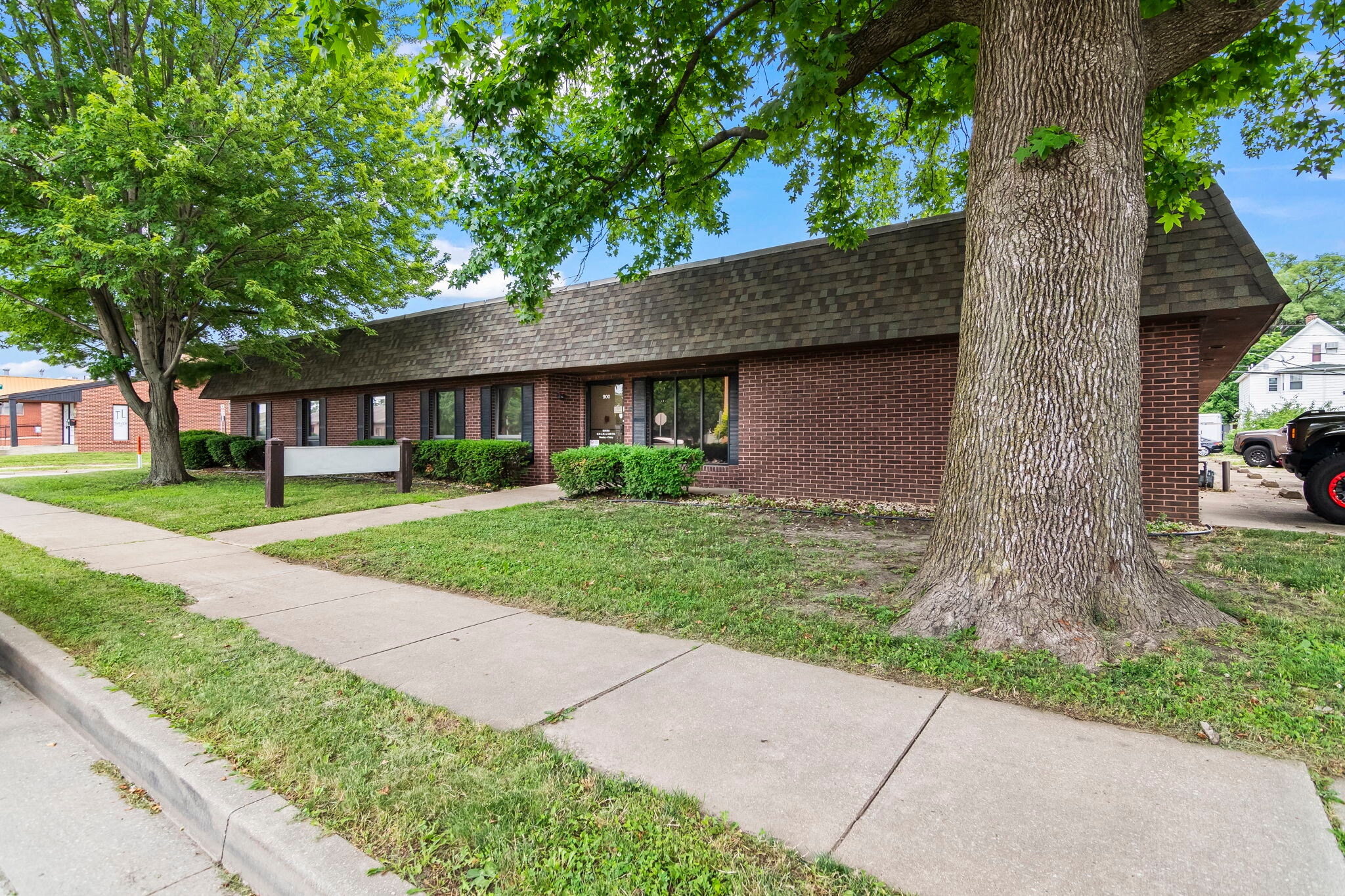 900 S Spring St, Springfield, IL for sale Building Photo- Image 1 of 18