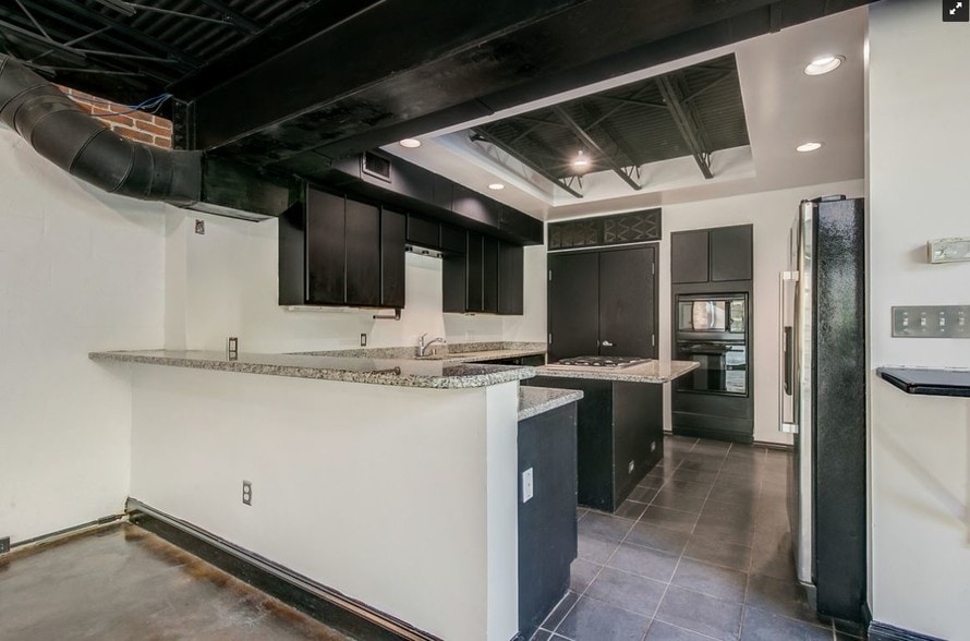 1801 Laws St, Dallas, TX for lease - Interior Photo - Image 3 of 38