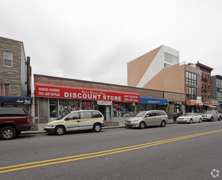 32-40-32-34 Steinway St, Astoria, NY for sale - Building Photo - Image 1 of 1
