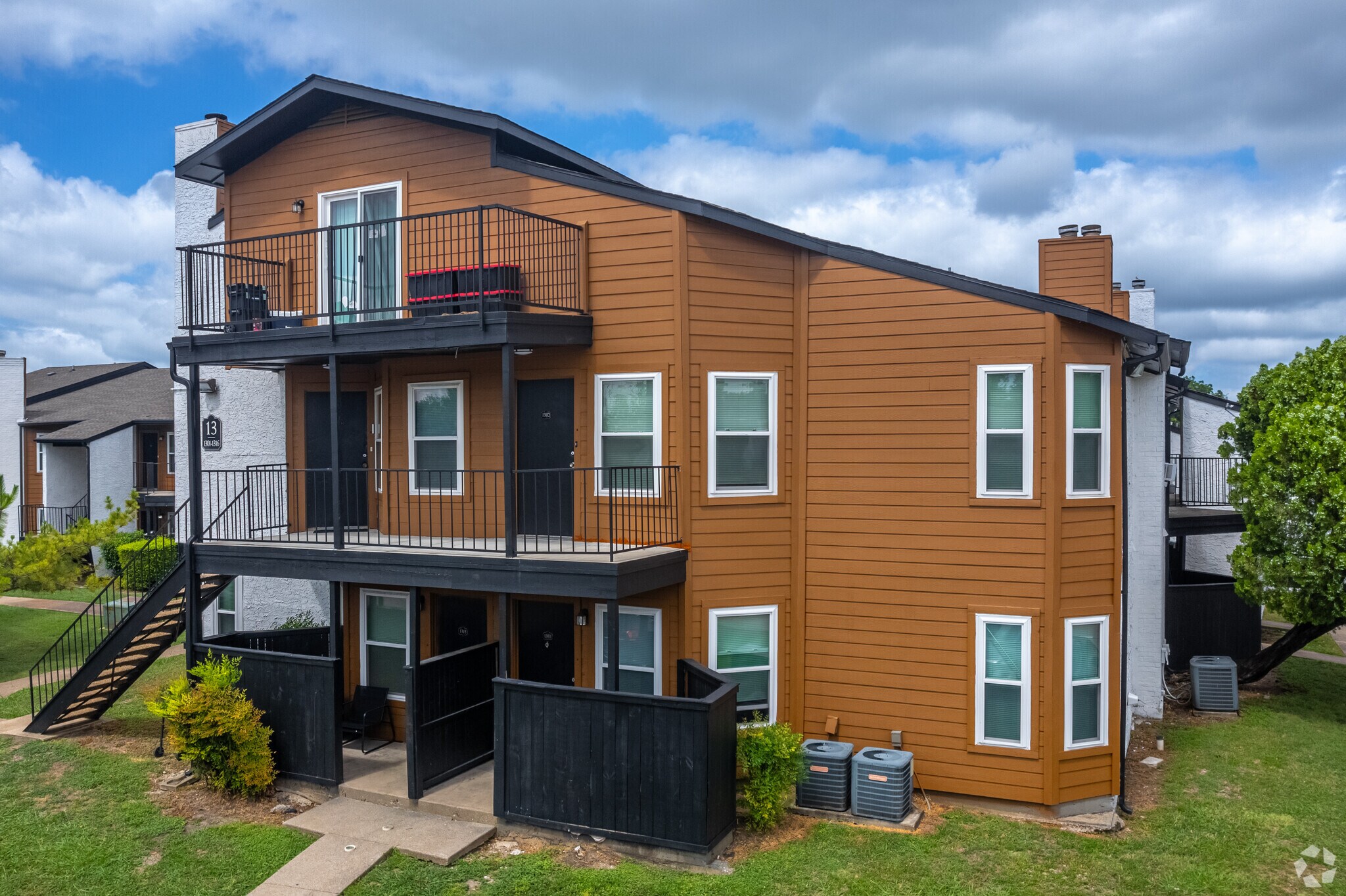 1225 E Pleasant Run Rd, DeSoto, TX for sale Primary Photo- Image 1 of 1