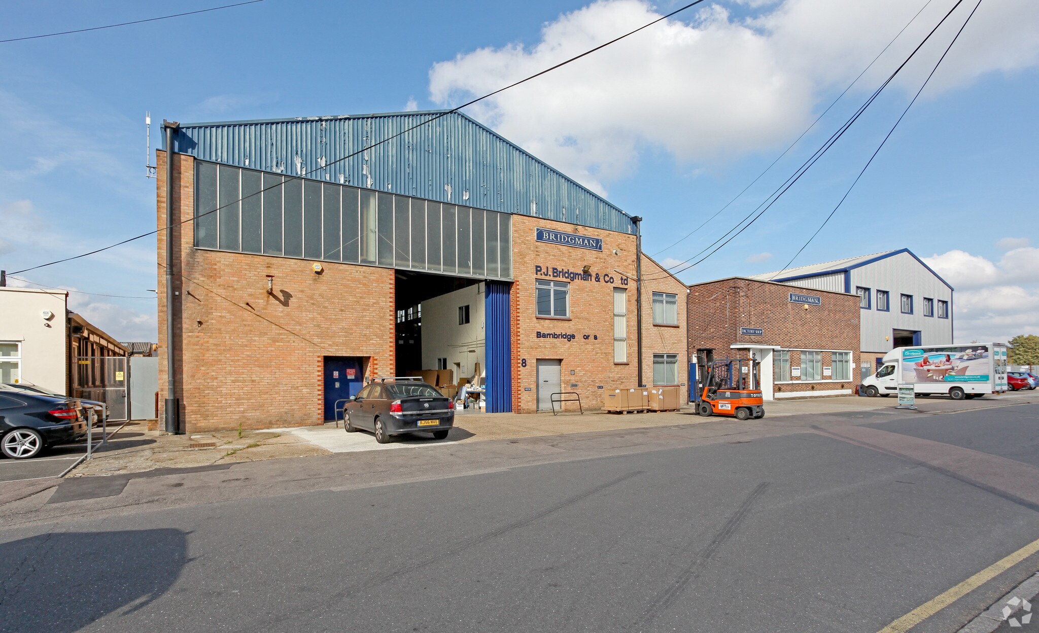 80-82 Lockfield Ave, Enfield for sale Building Photo- Image 1 of 1