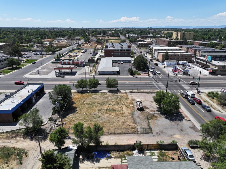 8905 E Colfax Ave, Aurora, CO for sale - Building Photo - Image 3 of 8