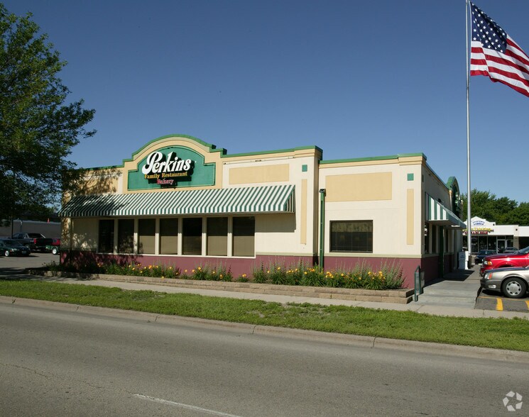 1206 Vermillion St, Hastings, MN for sale - Primary Photo - Image 1 of 1