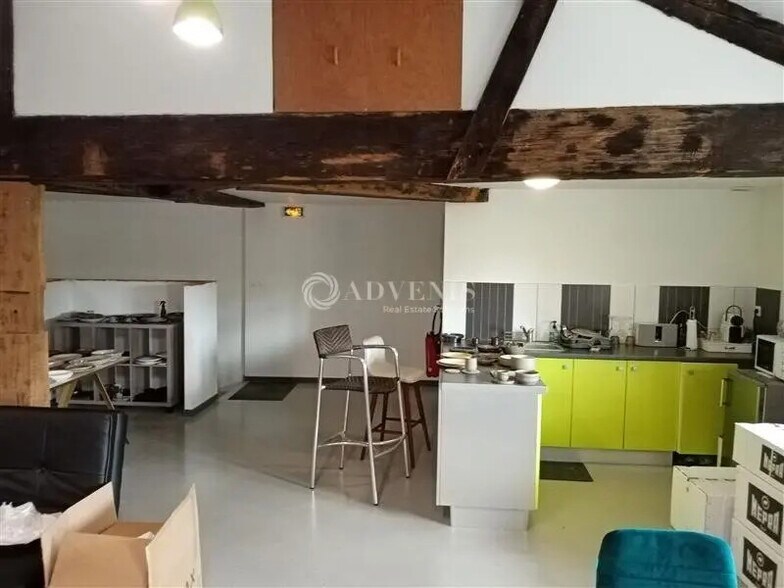 Office in Cognac for lease - Interior Photo - Image 3 of 4