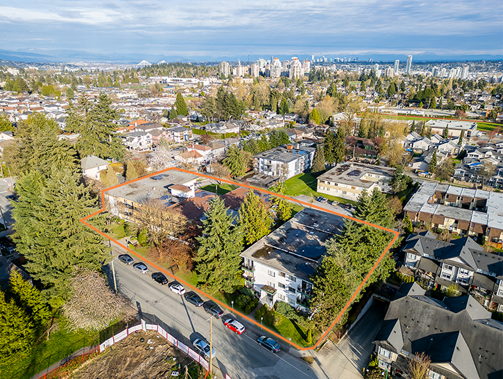 Waldorf Manor portfolio of 2 properties for sale on LoopNet.com - Aerial - Image 1 of 4