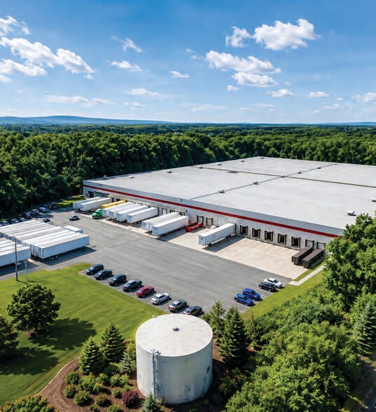 35 Manning Rd, Enfield, CT for lease - Building Photo - Image 3 of 6