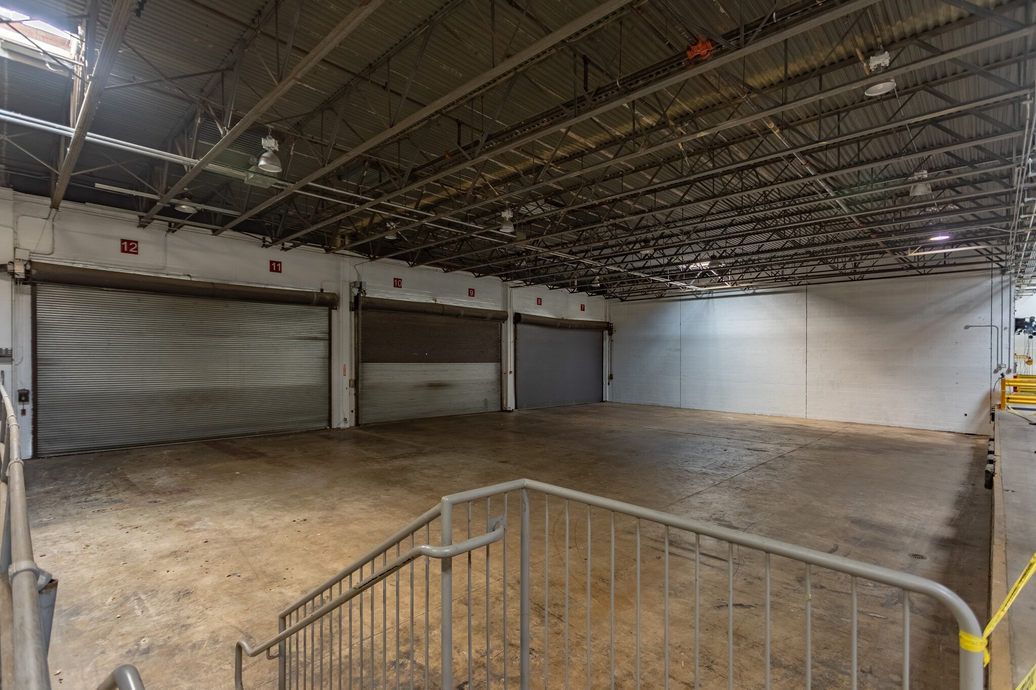 400 Devon Park Dr, Wayne, PA for lease Interior Photo- Image 1 of 11