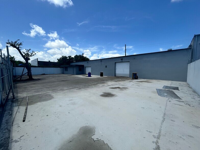 5715 Rodman St, Hollywood, FL for sale - Building Photo - Image 1 of 1