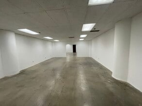 846-860 S Los Angeles St, Los Angeles, CA for lease Interior Photo- Image 1 of 4