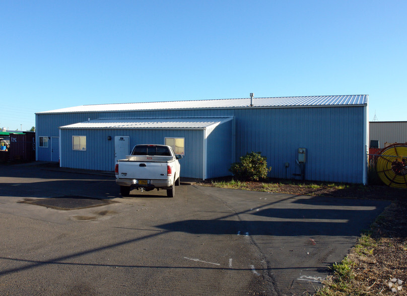 1411 Salem Industrial Dr NE, Salem, OR for lease - Primary Photo - Image 1 of 19