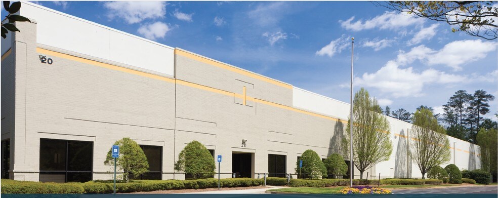 20 Crestridge Dr, Suwanee, GA for sale - Primary Photo - Image 1 of 1