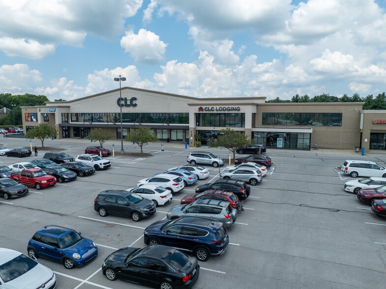 3181-3199 Beaumont Centre Cir, Lexington, KY for sale - Building Photo - Image 2 of 6