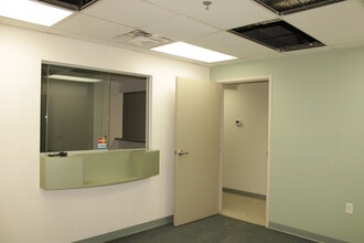 1810 Murchison Dr, El Paso, TX for lease Interior Photo- Image 1 of 16