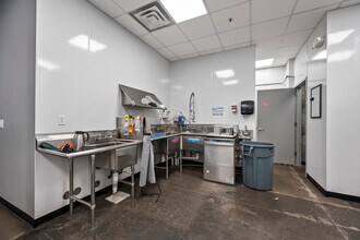 486 N Patterson Ave, Winston-Salem, NC for lease Building Photo- Image 2 of 5