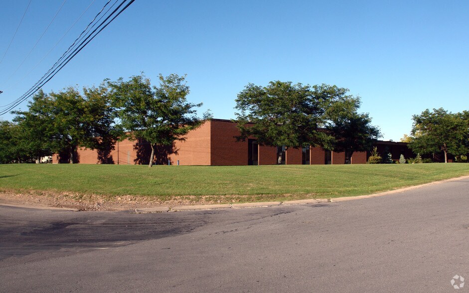 4707 Dey Rd, Liverpool, NY for sale - Primary Photo - Image 1 of 1