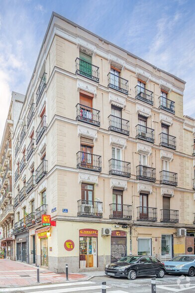 Calle de Santa Engracia, 61, Madrid, Madrid for sale - Building Photo - Image 2 of 2