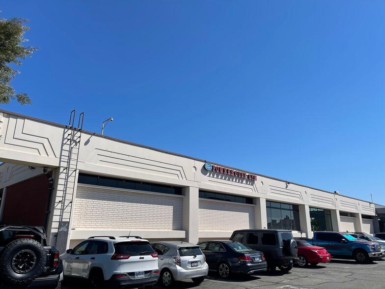 22715 Hawthorne Blvd, Torrance, CA for lease - Building Photo - Image 1 of 2