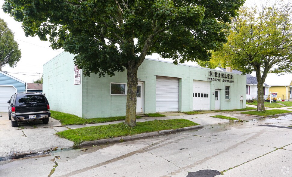 15091511 Main Ave, Sheboygan, WI 53083