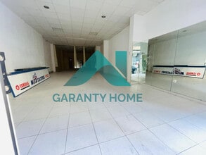 Retail in Cáceres, Cáceres for lease Interior Photo- Image 2 of 6