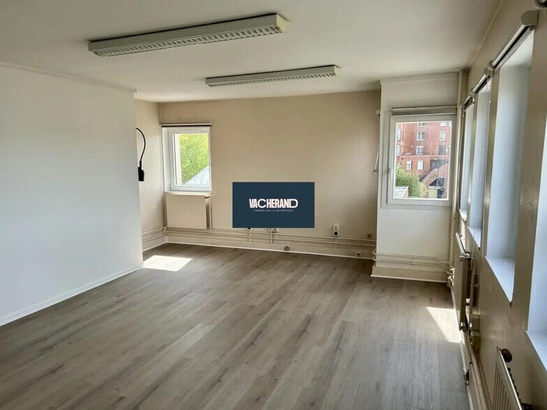 Office in VILLENEUVE-D'ASCQ for lease - Interior Photo - Image 3 of 4