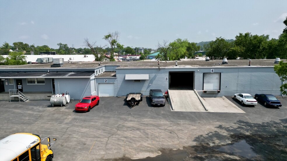 7820 Reading Rd, Cincinnati, OH for lease - Building Photo - Image 2 of 22