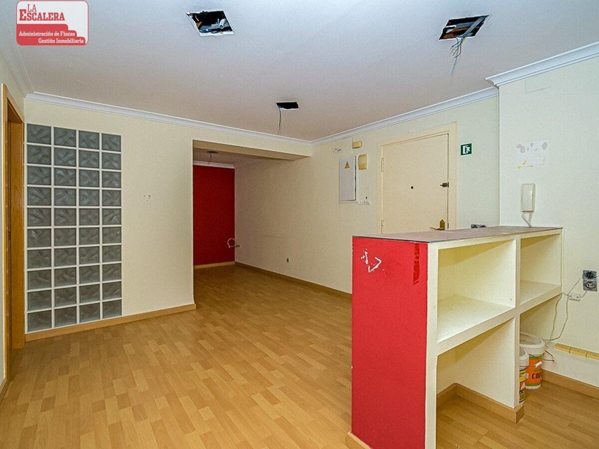 Carrer de Tomàs Ortuño, 6, Benidorm, ALI 03501 - Unit - -  - Interior Photo - Image 1 of 11