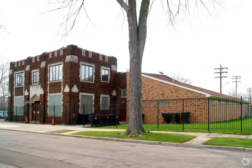 3111 Elmwood St, Detroit, MI for lease - Building Photo - Image 1 of 7