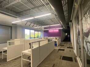 1400 N McDowell Blvd, Petaluma, CA for lease Interior Photo- Image 2 of 5