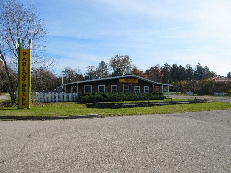 12857 Red Arrow Hwy, Sawyer, MI 49125