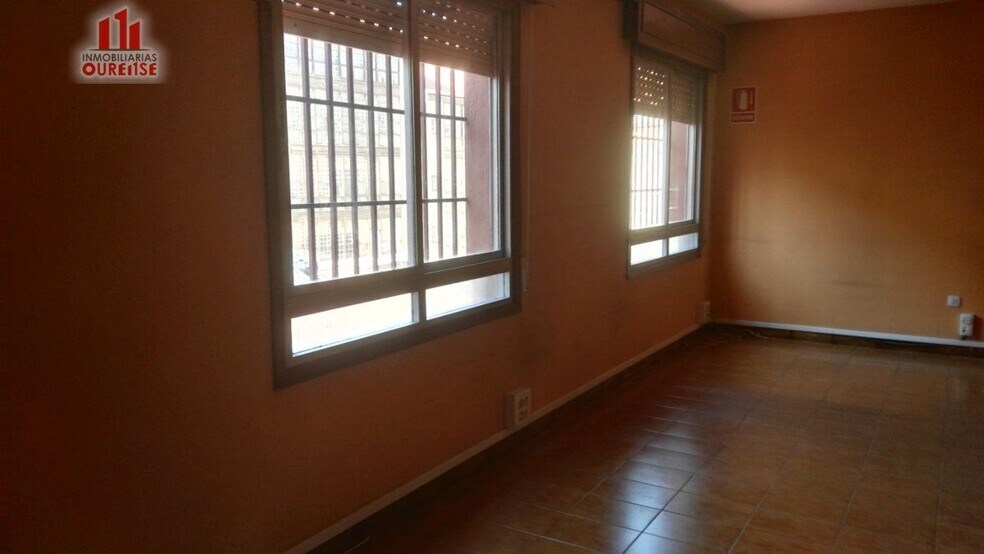 Office in Ourense, Orense for lease - Building Photo - Image 2 of 4