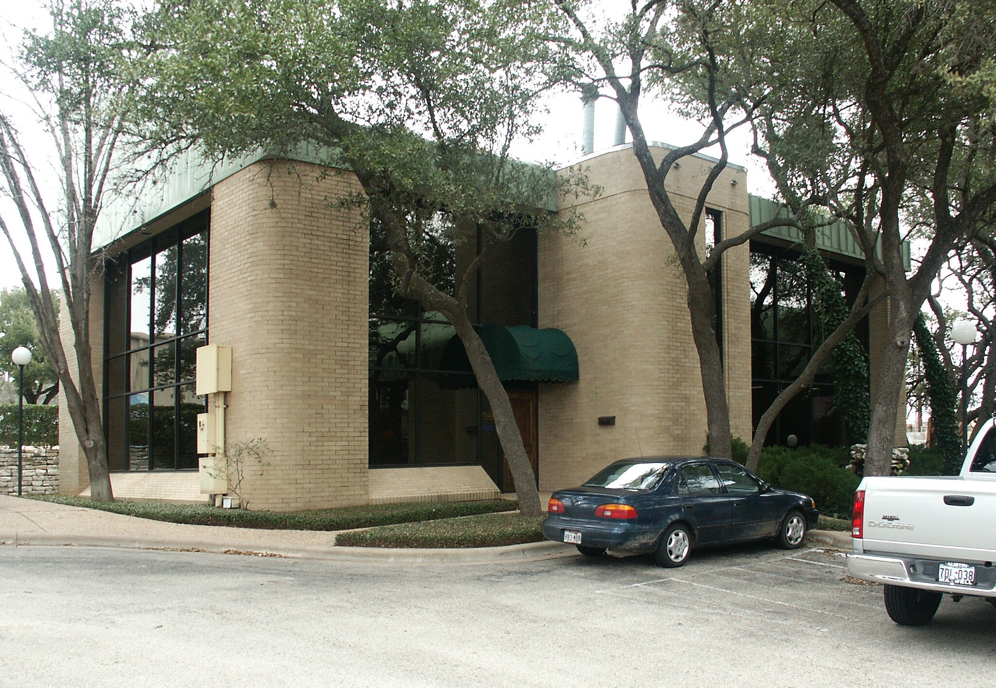 Office in Austin, TX for sale Primary Photo- Image 1 of 1