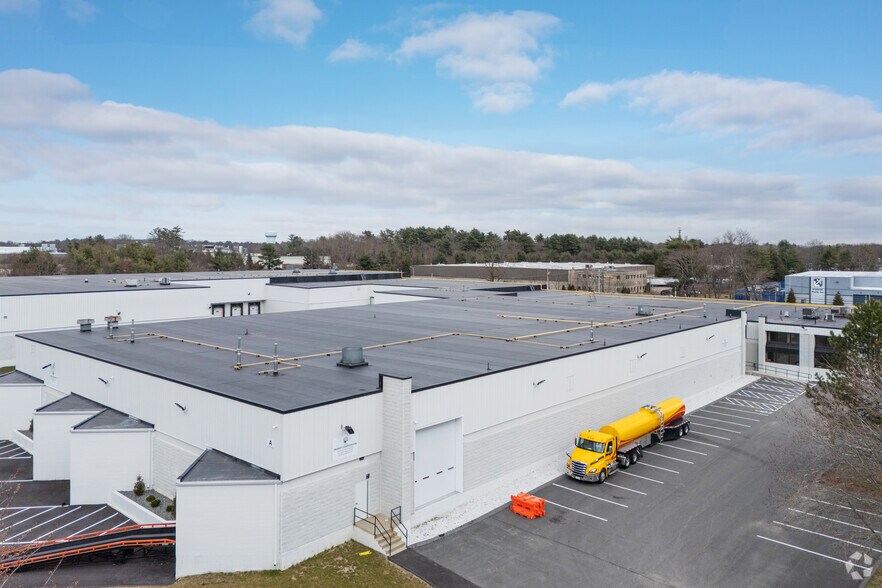 50 John Hancock Rd, Taunton, MA for lease - Building Photo - Image 2 of 8