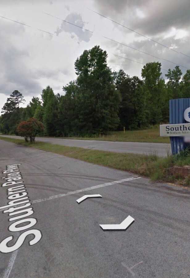 1000 Southern Patio Pkwy, Rowesville, SC 29133