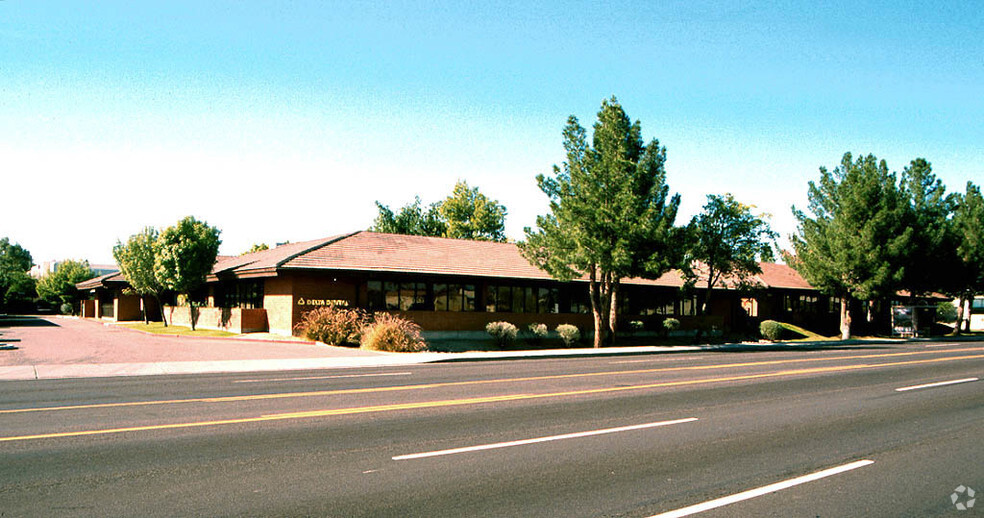 15648 N 35th Ave, Phoenix, AZ for sale - Building Photo - Image 3 of 19