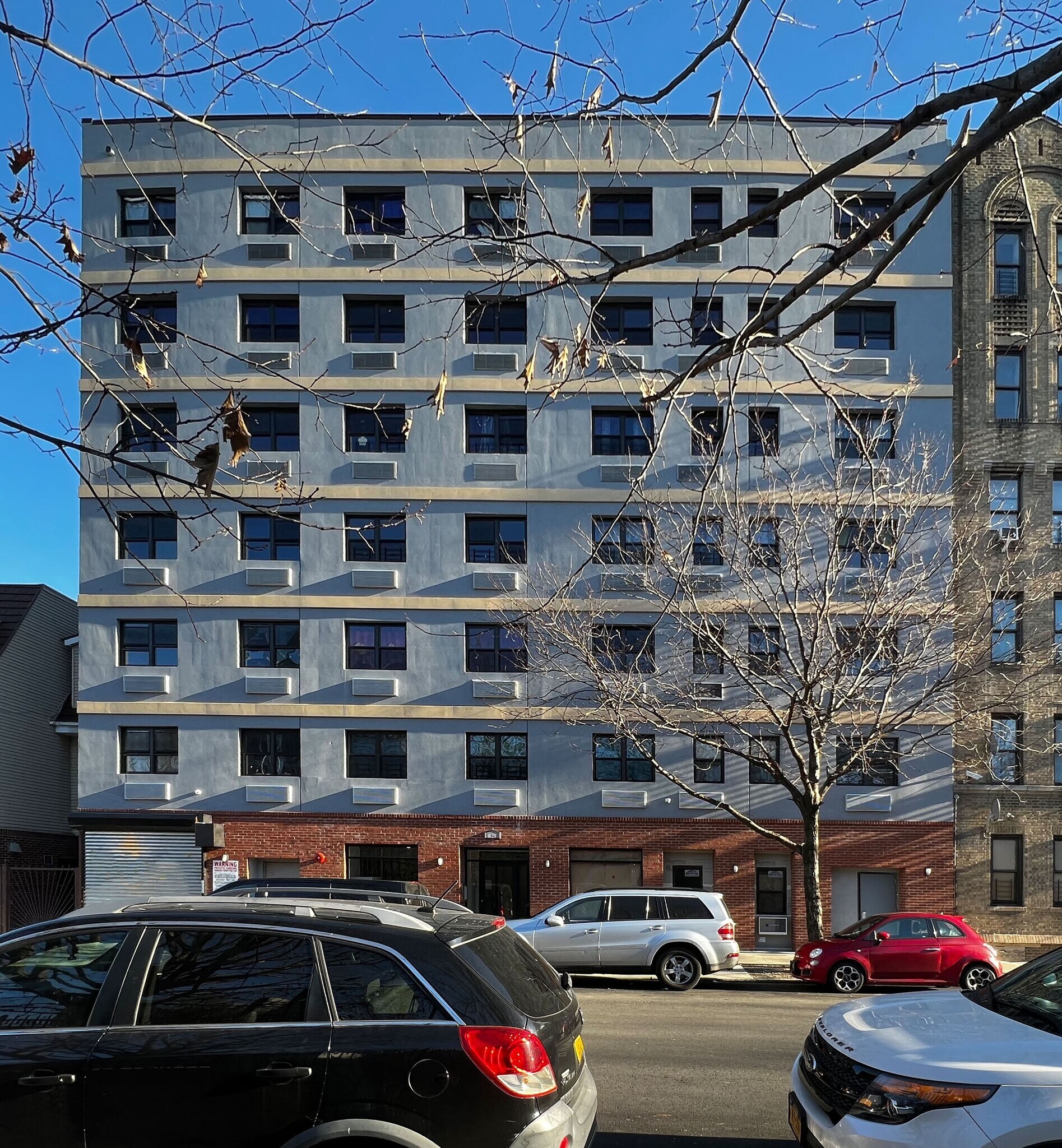 2761 Bronxwood Ave, Bronx, NY 10469