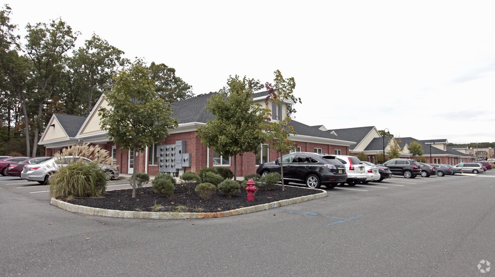 2366 US Highway 9, Howell, NJ for lease - Building Photo - Image 2 of 4