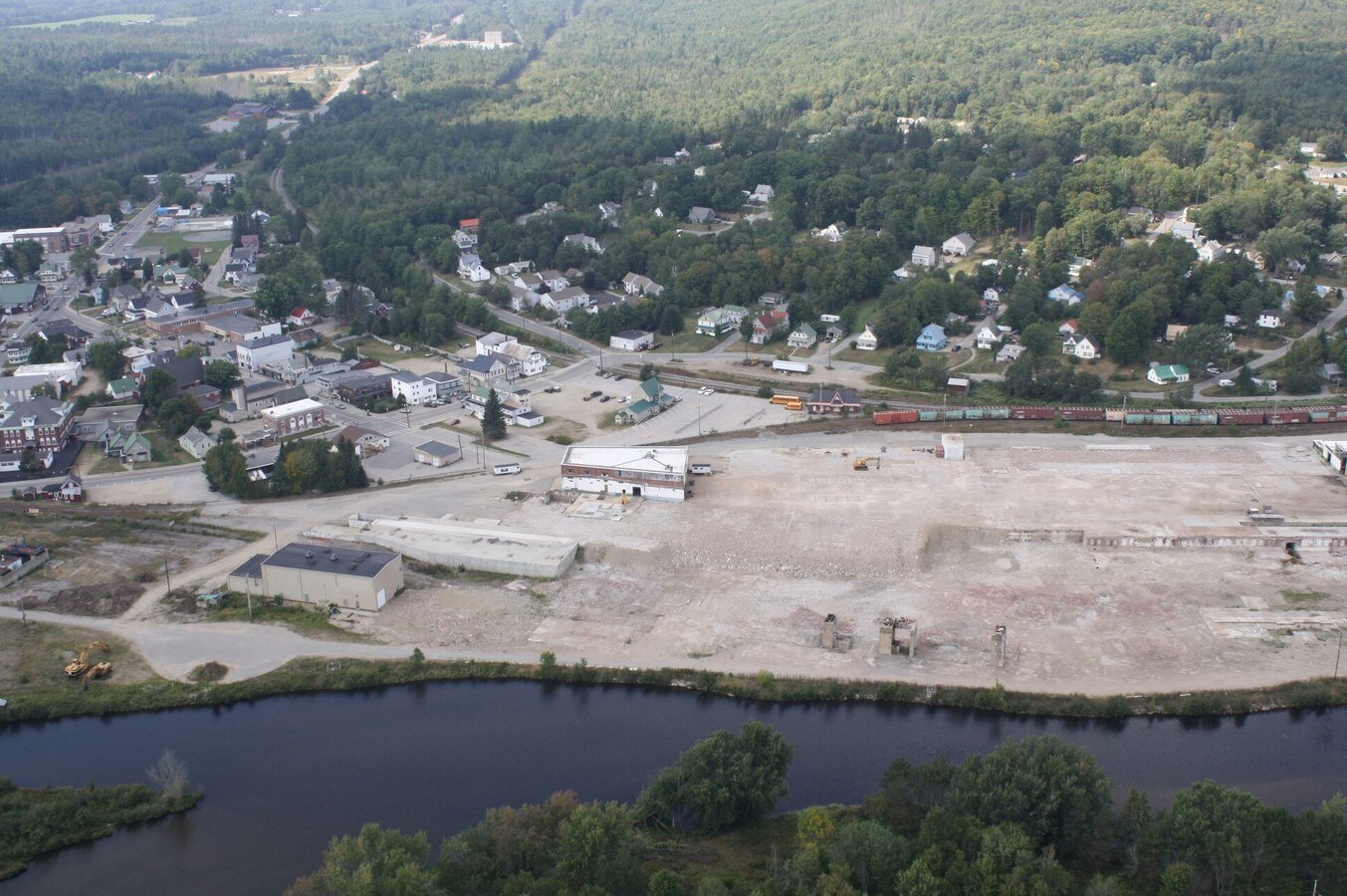 3 Mechanic St, Groveton, NH 03582